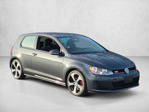 Used 2017 Volkswagen GTI S FWD image 3