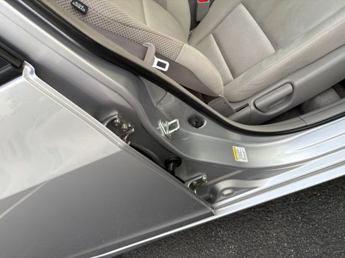 Used 2010 Honda Insight EX image 27