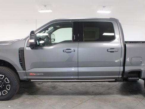 New 2026 Ford F250 Platinum image 5