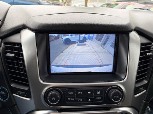 Used 2018 Chevrolet Tahoe LT w/ LT Signature Package AWD/4WD image 15