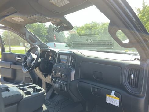 Used 2024 Chevrolet Silverado 2500 Custom w/ Custom Value Package AWD/4WD image 29