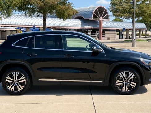 Used 2026 Mercedes-Benz GLA 250 4MATIC image 8