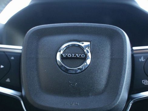 Used 2023 Volvo XC40 Recharge Ultimate image 76