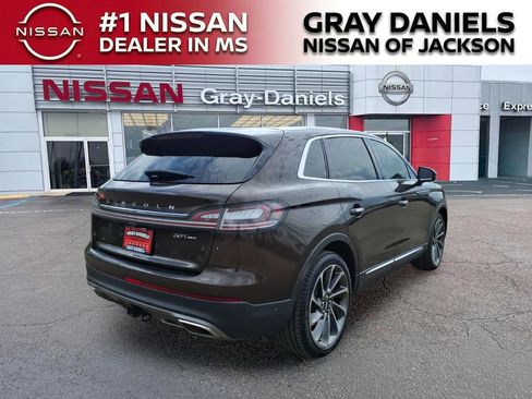 Used 2020 Lincoln Nautilus Reserve w/ Equipment Group 202A image 7