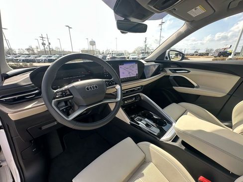 New 2025 Audi Q5 Prestige image 14