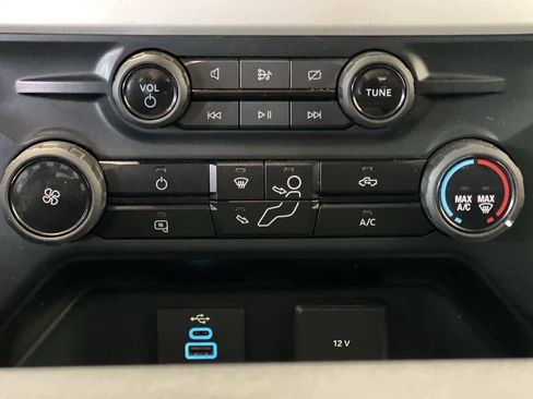 Used 2023 Ford F350 XLT w/ FX4 Off-Road Package AWD/4WD image 20