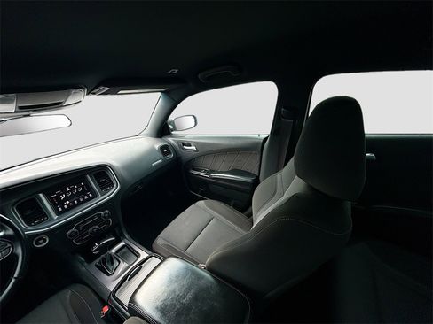 Used 2022 Dodge Charger SXT w/ Blacktop Package image 21