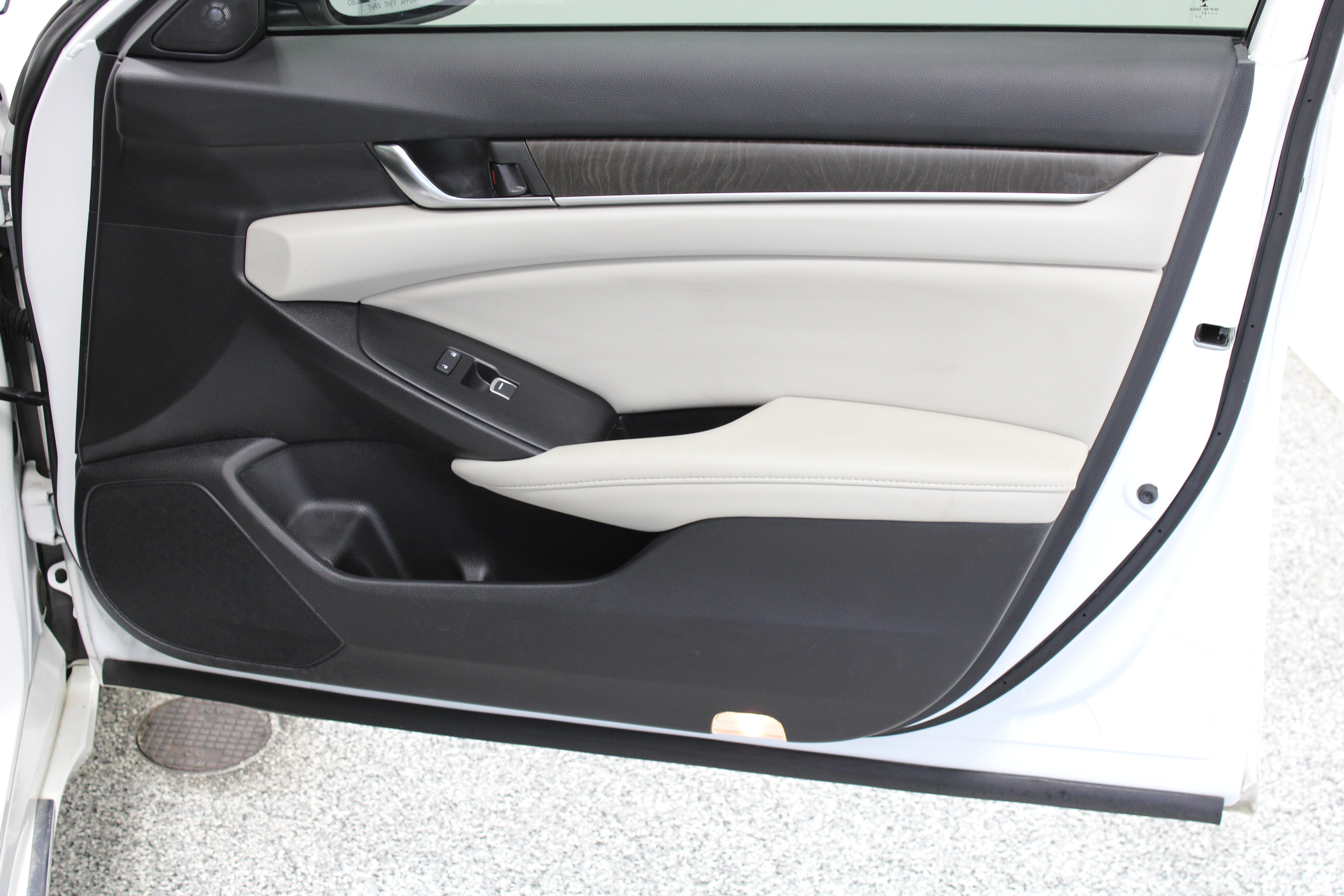 Used 2021 Honda Accord Touring image 39