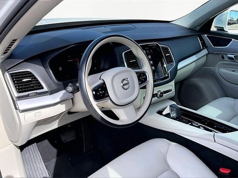 Used 2024 Volvo XC90 B5 Core w/ Protection Package Premier image 13