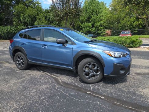 Used 2021 Subaru Crosstrek 2.5i Sport w/ Popular Package #2B AWD/4WD image 3