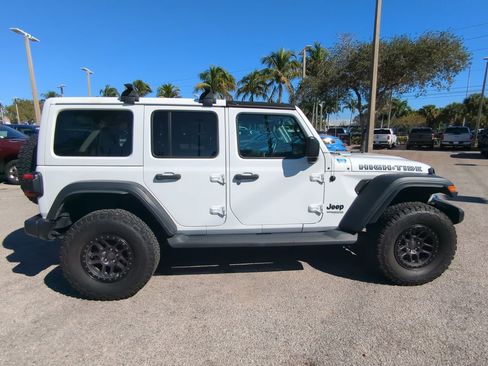 Used 2022 Jeep Wrangler Unlimited Sport image 4