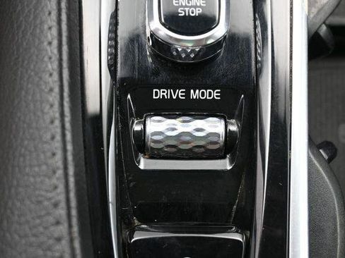 Used 2019 Volvo XC90 T6 Momentum w/ Advanced Package AWD/4WD image 26