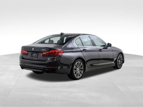 Used 2019 BMW 530i xDrive w/ Convenience Package image 5