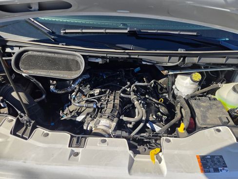 Used 2024 Ford Transit 350 XLT image 33