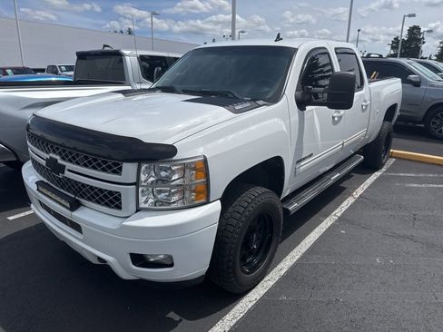Used 2013 Chevrolet Silverado 2500 LT w/ Z71 Appearance Package AWD/4WD image 17