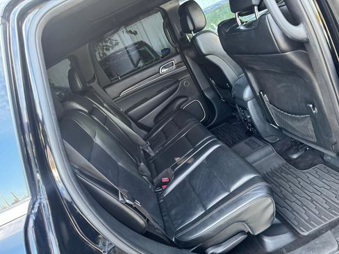 Used 2017 Jeep Grand Cherokee Overland w/ Jeep Active Safety Group image 25