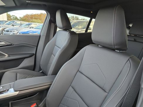 New 2026 BMW X2 xDrive28i w/ Convenience Package image 10