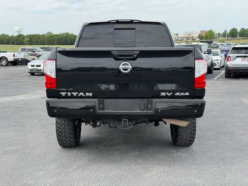 Used 2021 Nissan Titan SV AWD/4WD image 6