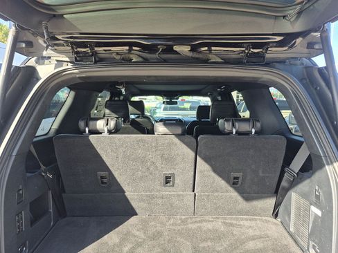 Used 2019 Ford Expedition Limited w/ Equipment Group 302A RWD image 13