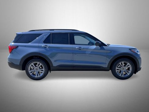 New 2026 Ford Explorer Active w/ Active Comfort Package AWD/4WD image 4