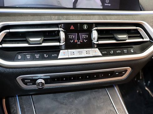 Used 2019 BMW X7 xDrive40i image 21