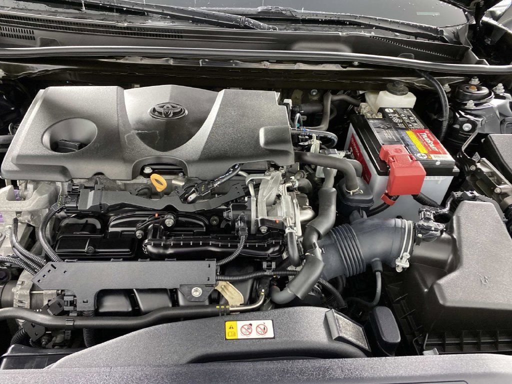 Used 2020 Toyota Camry LE w/ Convenience Package FWD image 30