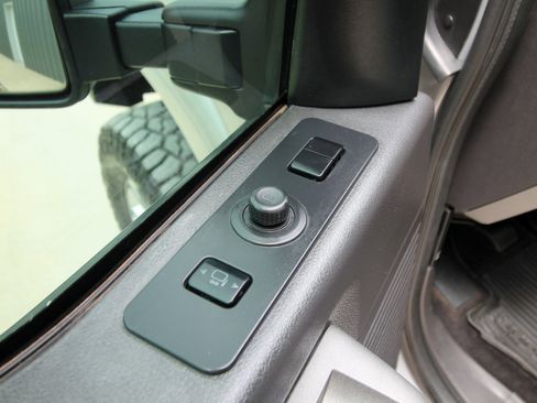 Used 2012 Ford F250 Lariat w/ Lariat Ultimate Pkg image 21