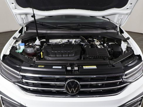 Used 2024 Volkswagen Tiguan S image 20
