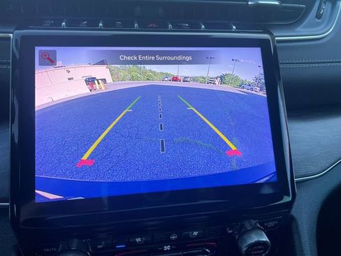Used 2023 Jeep Grand Cherokee L Overland w/ Rear Seat Video Group I AWD/4WD image 22