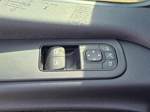 Used 2025 Mercedes-Benz Sprinter 2500 image 26