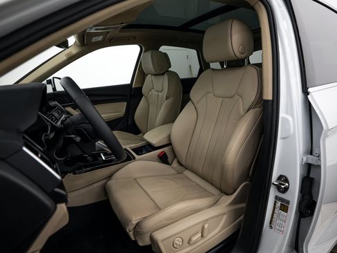 Certified 2024 Audi Q5 2.0T Premium Plus AWD/4WD image 17