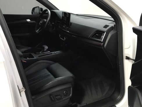 Used 2023 Audi Q5 2.0T Premium Plus w/ Premium Plus Package AWD/4WD image 17
