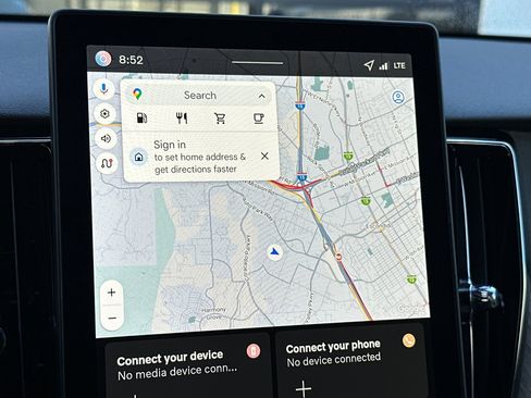 New 2026 Volvo XC60 B5 Plus w/ Climate Package image 16