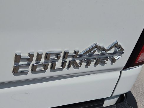 Used 2024 Chevrolet Silverado 3500 High Country w/ High Country Premium Package AWD/4WD image 7