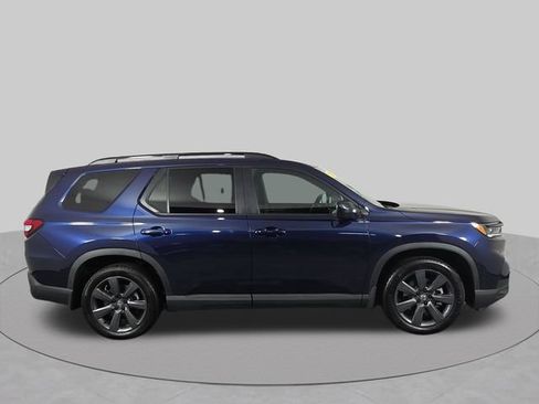 Used 2025 Honda Pilot Sport image 41