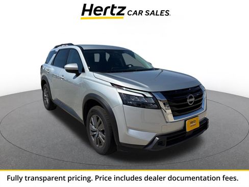 Used 2025 Nissan Pathfinder SV FWD image 1