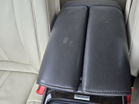 Used 2016 Lincoln MKS Base w/ Equipment Group 101A image 17