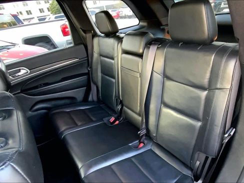 Used 2021 Jeep Grand Cherokee Limited w/ Trailer Tow Group IV image 21