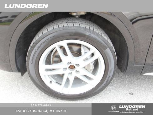 Used 2023 Audi Q5 2.0T Premium w/ Convenience Package AWD/4WD image 13