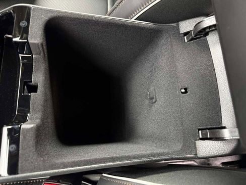 New 2025 Jeep Grand Cherokee L Summit w/ Luxury Tech Group V image 29