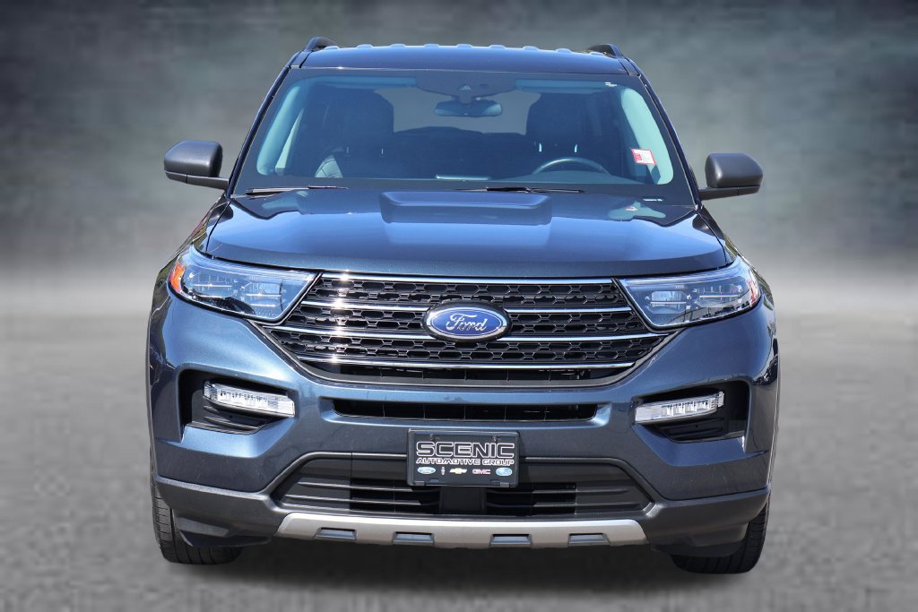 Used 2023 Ford Explorer XLT w/ Equipment Group 202A AWD/4WD image 27