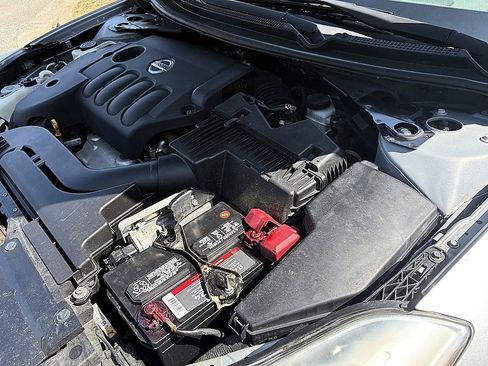 Used 2010 Nissan Altima 2.5 S FWD image 22