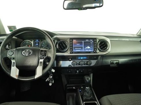 Used 2022 Toyota Tacoma SR5 RWD image 34