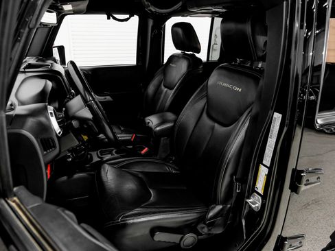 Used 2016 Jeep Wrangler Unlimited Rubicon AWD/4WD image 36