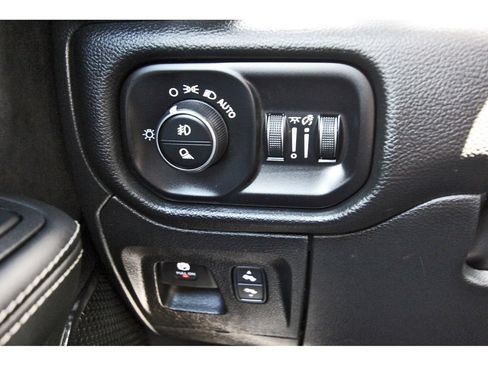 Used 2025 RAM 1500 RHO AWD/4WD image 19