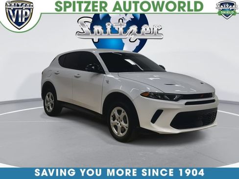 Used 2025 Dodge Hornet GT AWD/4WD image 2