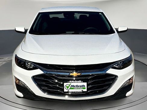 Used 2024 Chevrolet Malibu LT image 2