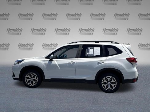 Used 2022 Subaru Forester Premium AWD/4WD image 6