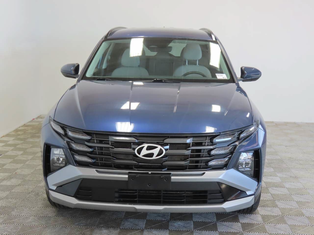Used 2025 Hyundai Tucson SEL FWD image 2