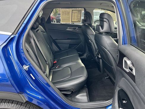 Used 2024 Kia Sportage EX image 26